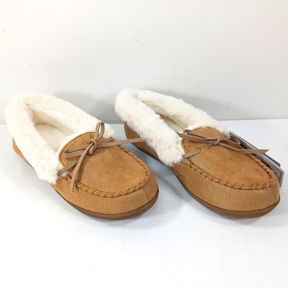 RockDove Womens Moccasin Slippers Tan Shimmer Faux Fur Lined Size 8 NEW